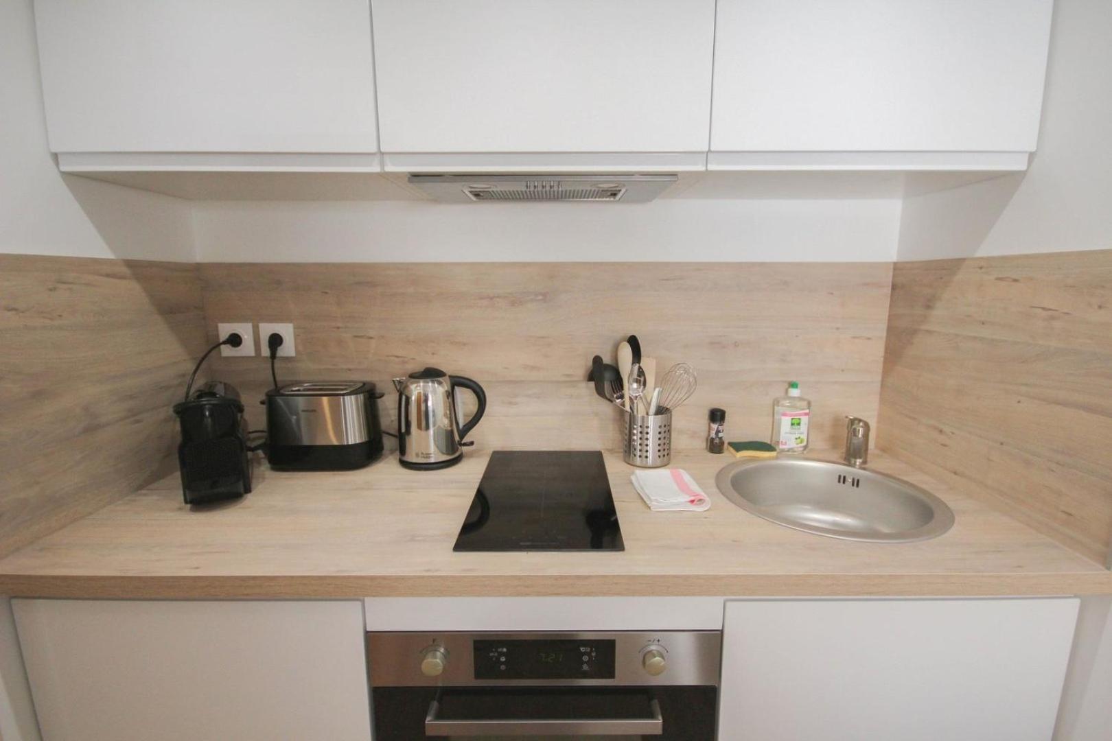 Bright, Fully-Equipped Apartment In Central リール エクステリア 写真